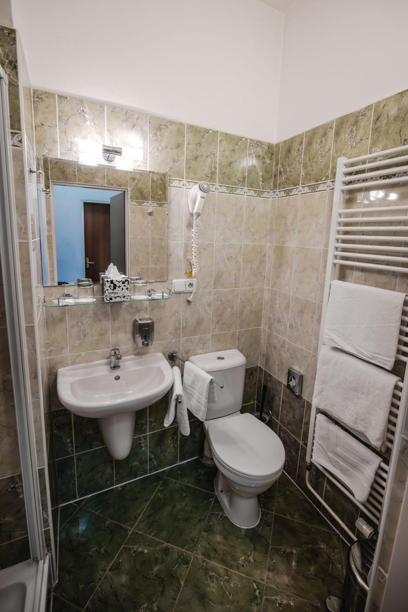 Hotel Palac Elektra اوسترافا المظهر الخارجي الصورة